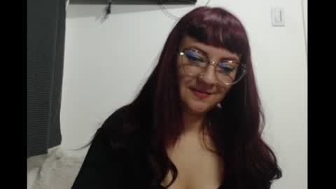 Lulu DCarton online show from June 28, 5:57 am