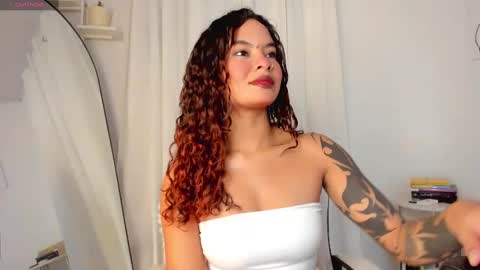 Lucia online show from March 6, 7:54 pm