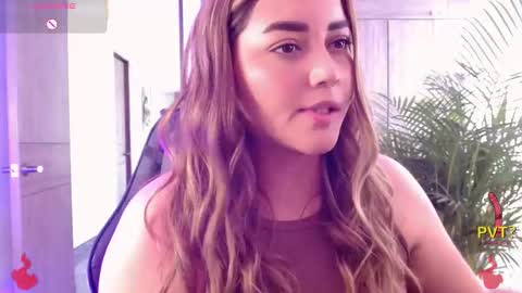 lucia star  online show from January 8, 6:32 pm