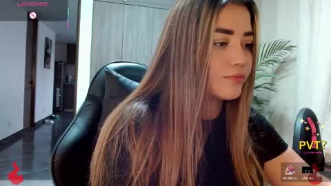 lucia star  online show from February 12, 10:27 pm