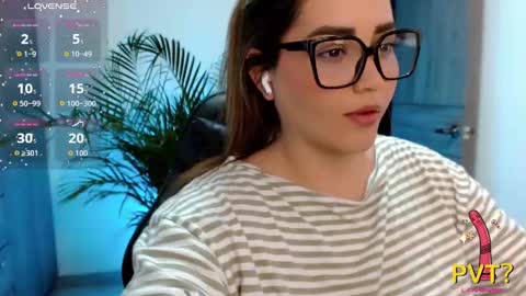 Snapshot of lucia_star_ chatting on March 24, 2:38 am lucia star online show from March 24, 2:38 am