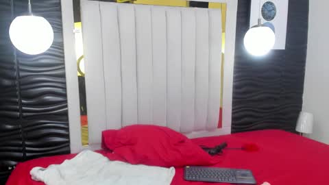 Lucia Vonne online show from February 20, 5:29 pm