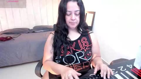 Lucia Vonne online show from February 28, 9:27 pm