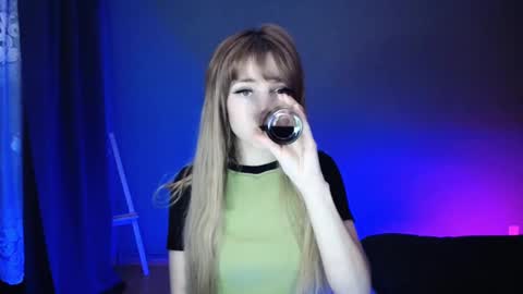 Lucy online show from February 19, 7:27 pm