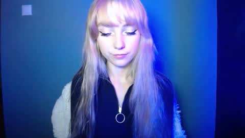 Lucy online show from October 1, 6:14 pm