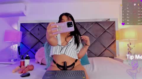 Lucia online show from January 10, 1:35 pm