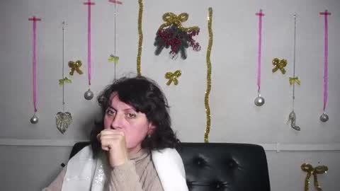 Snapshot of luciami chatting on December 24, 7:44 pm LuciaMi online show from December 24, 7:44 pm