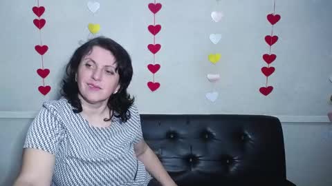 Snapshot of luciami chatting on January 24, 2:39 am LuciaMi online show from January 24, 2:39 am