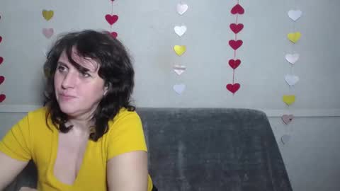 Snapshot of luciami chatting on March 10, 6:12 pm LuciaMi online show from March 10, 6:12 pm