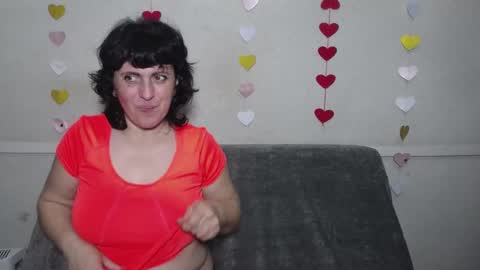 Snapshot of luciami chatting on March 12, 6:22 pm LuciaMi online show from March 12, 6:22 pm