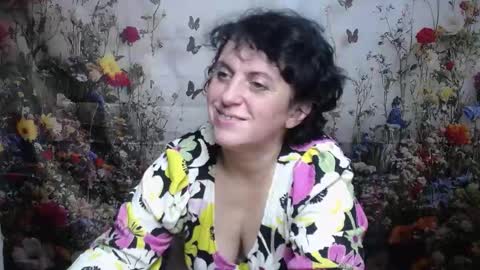 Snapshot of luciami chatting on October 8, 5:54 pm LuciaMi online show from October 8, 5:54 pm