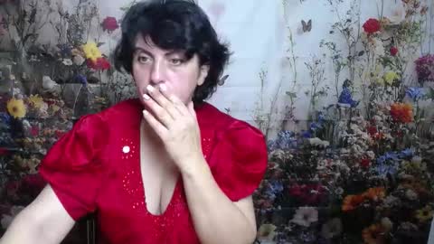 Snapshot of luciami chatting on October 13, 5:24 pm LuciaMi online show from October 13, 5:24 pm