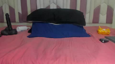 instagram luciana417  online show from February 12, 9:20 am