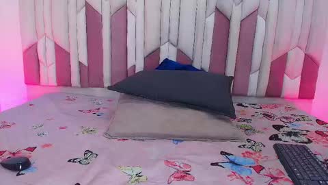 instagram luciana417  online show from September 27, 3:22 am