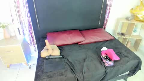 lucianablackwell online show from January 16, 1:48 pm