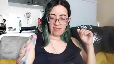 Dani 3 online show from November 7, 5:13 pm