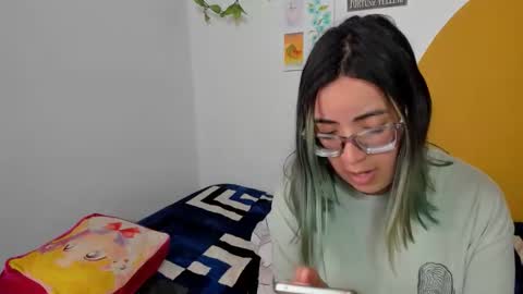 Dani 3 online show from December 2, 2:45 pm