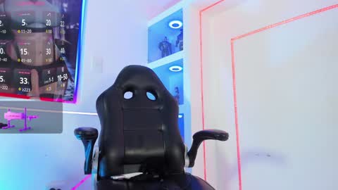    online show from January 21, 7:15 am