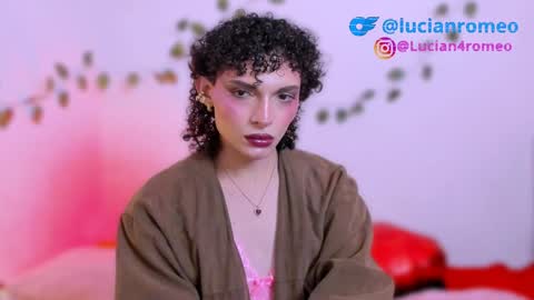 Snapshot of lucianromeo17 chatting on December 29, 9:28 am Lucy or Lucian 3 Come to my social Links3 online show from December 29, 9:28 am