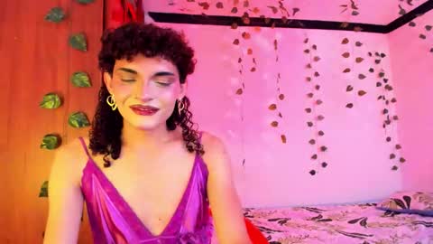 Snapshot of lucianromeo17 chatting on September 26, 7:23 am Lucy or Lucian 3 Come to my social Links3 online show from September 26, 7:23 am