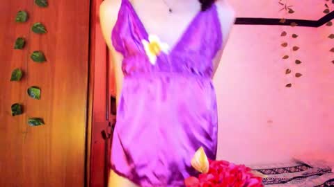 Lucy or Lucian 3 Come to my social Links3   online show from December 16, 5:45 am