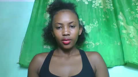 Snapshot of lucie196645 chatting on April 21, 4:56 pm lucie196645 online show from April 21, 4:56 pm