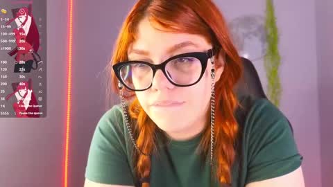 Snapshot of lucie_nicolls chatting on February 14, 11:20 pm Lucie   online show from February 14, 11:20 pm