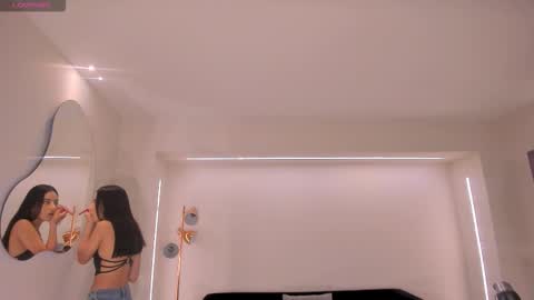 Lucie Martin online show from March 23, 11:25 am