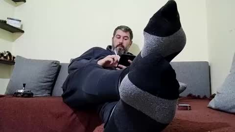 Snapshot of lucifergotharder chatting on December 15, 7:31 pm Lucifergotharder online show from December 15, 7:31 pm