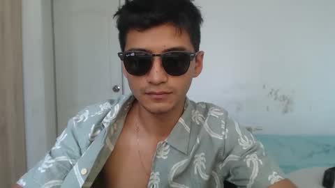 Snapshot of lucifferr_ chatting on January 22, 7:45 pm leonel online show from January 22, 7:45 pm