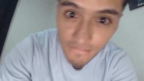 Snapshot of lucifferr_ chatting on March 2, 1:47 am leonel online show from March 2, 1:47 am