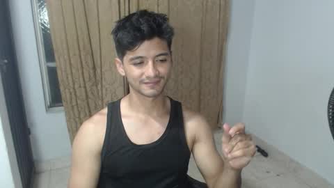 Snapshot of lucifferr_ chatting on December 21, 11:45 pm leonel online show from December 21, 11:45 pm