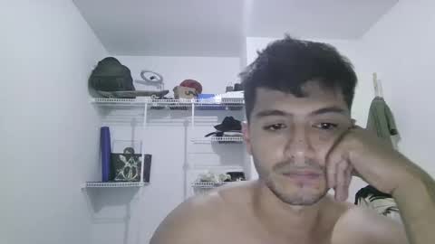 Snapshot of lucifferr_ chatting on February 27, 7:41 am leonel online show from February 27, 7:41 am