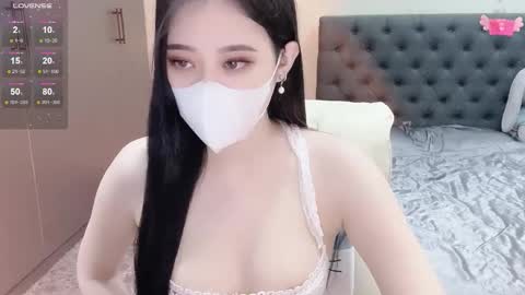 lucii04 online show from January 18, 5:28 pm