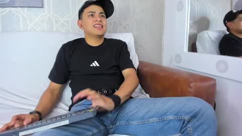 Leo online show from February 6, 5:40 pm