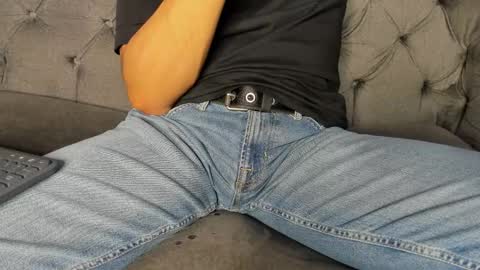 Leo online show from February 17, 2:26 pm