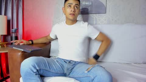 Leo online show from February 27, 11:20 am