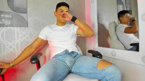 Leo online show from September 12, 11:43 am