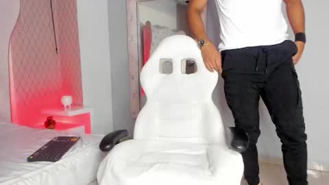 Leo online show from February 11, 11:26 am