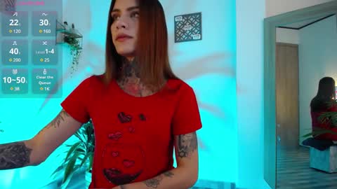 luciiana online show from December 12, 9:37 pm