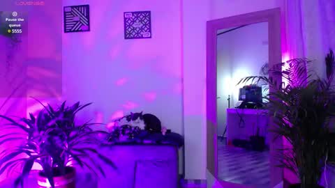 luciiana online show from December 28, 10:25 am