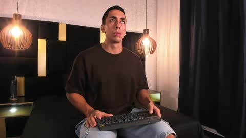 Lucio online show from April 12, 12:21 pm