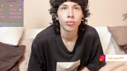 Snapshot of lucke_noor chatting on January 18, 4:21 pm Noor online show from January 18, 4:21 pm