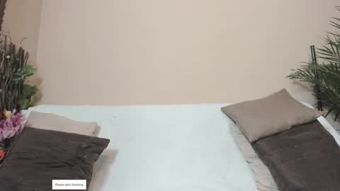 Snapshot of lucke_noor chatting on February 3, 5:24 pm Noor online show from February 3, 5:24 pm