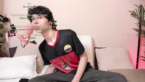 Snapshot of lucke_noor chatting on February 24, 12:20 am Noor online show from February 24, 12:20 am