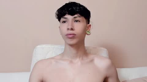 Snapshot of lucke_noor chatting on March 5, 6:12 pm Noor online show from March 5, 6:12 pm