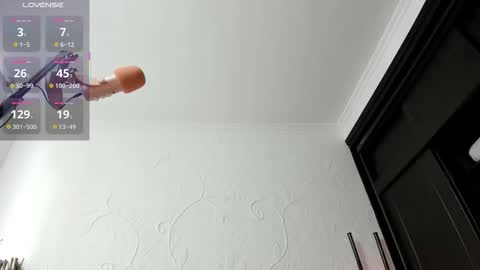 Snapshot of lucke_noor chatting on October 16, 12:11 am Noor online show from October 16, 12:11 am