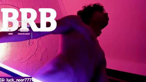 Snapshot of lucke_noor chatting on February 22, 10:47 am Noor online show from February 22, 10:47 am