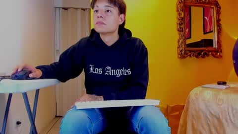 luckk_ online show from June 28, 4:51 am