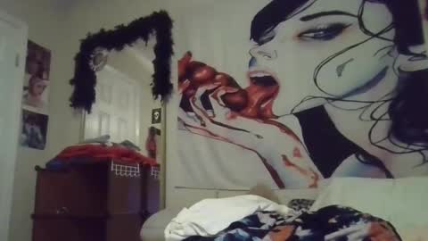 Snapshot of luckmoneylove1012 chatting on September 21, 6:31 pm prettybaby1012 online show from September 21, 6:31 pm